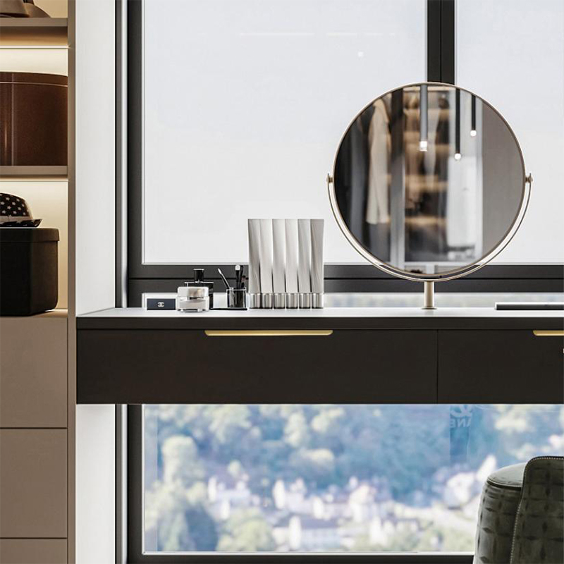 Minimally Designed Door Handle - đánh giá và giá Restoration Hardware Furniture Used