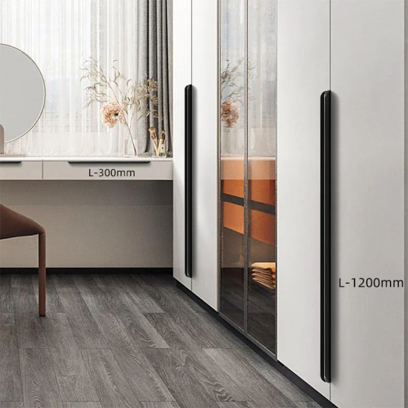 Minimally Designed Door Handle - đánh giá và giá Restoration Hardware Furniture Used